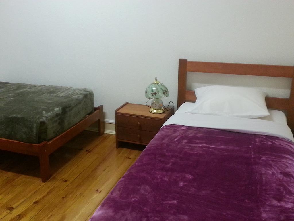 Lisbon Paradise Hostel Room photo